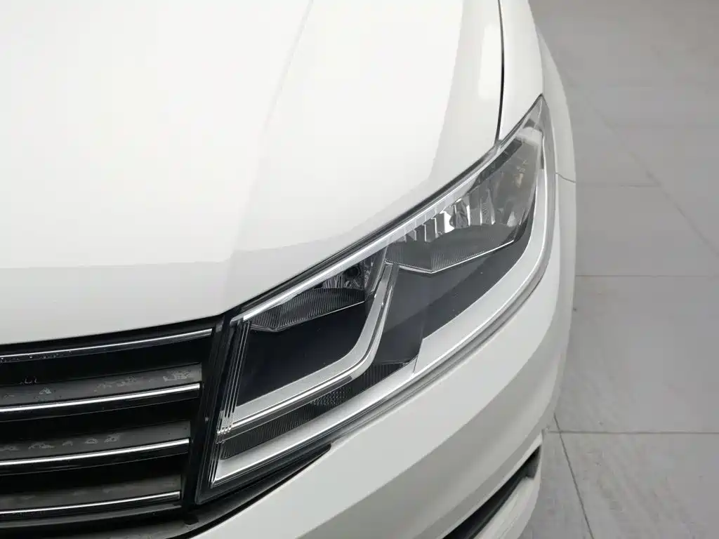 Volkswagen Santana — миниатюра 7