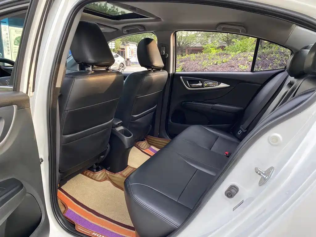 Honda Crider 2017 1.8L CVT Luxury