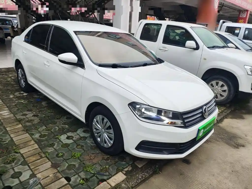 Volkswagen Santana — миниатюра 4