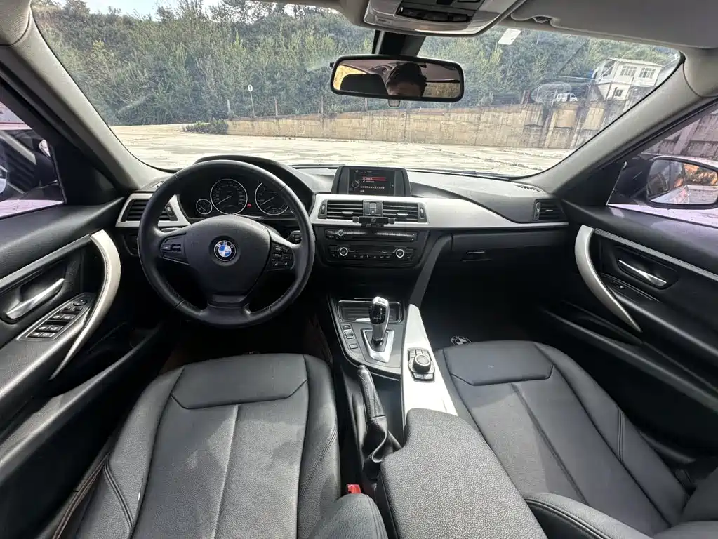 BMW 3 Series — миниатюра 9