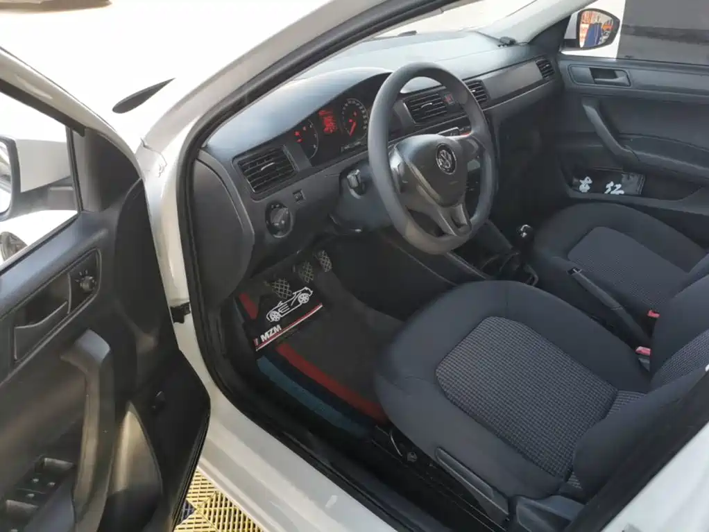 Volkswagen Santana — миниатюра 15