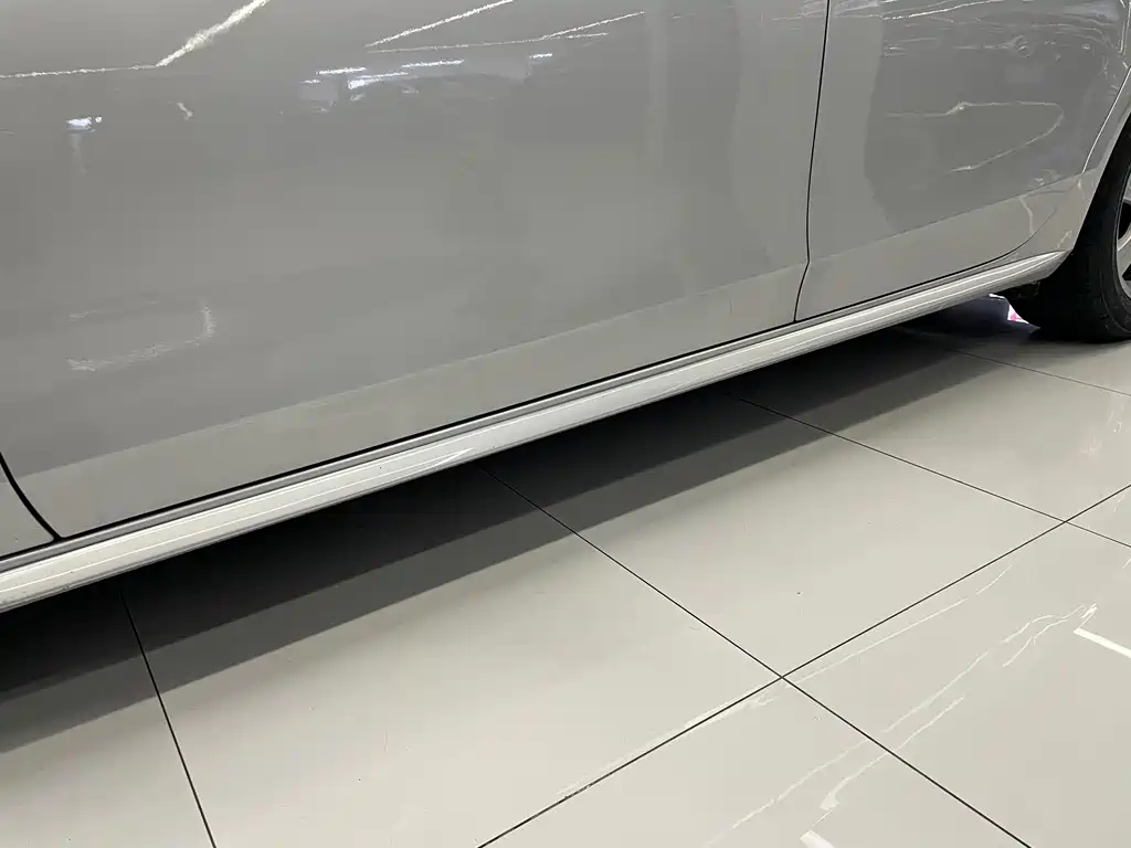 Audi A4L — миниатюра 42