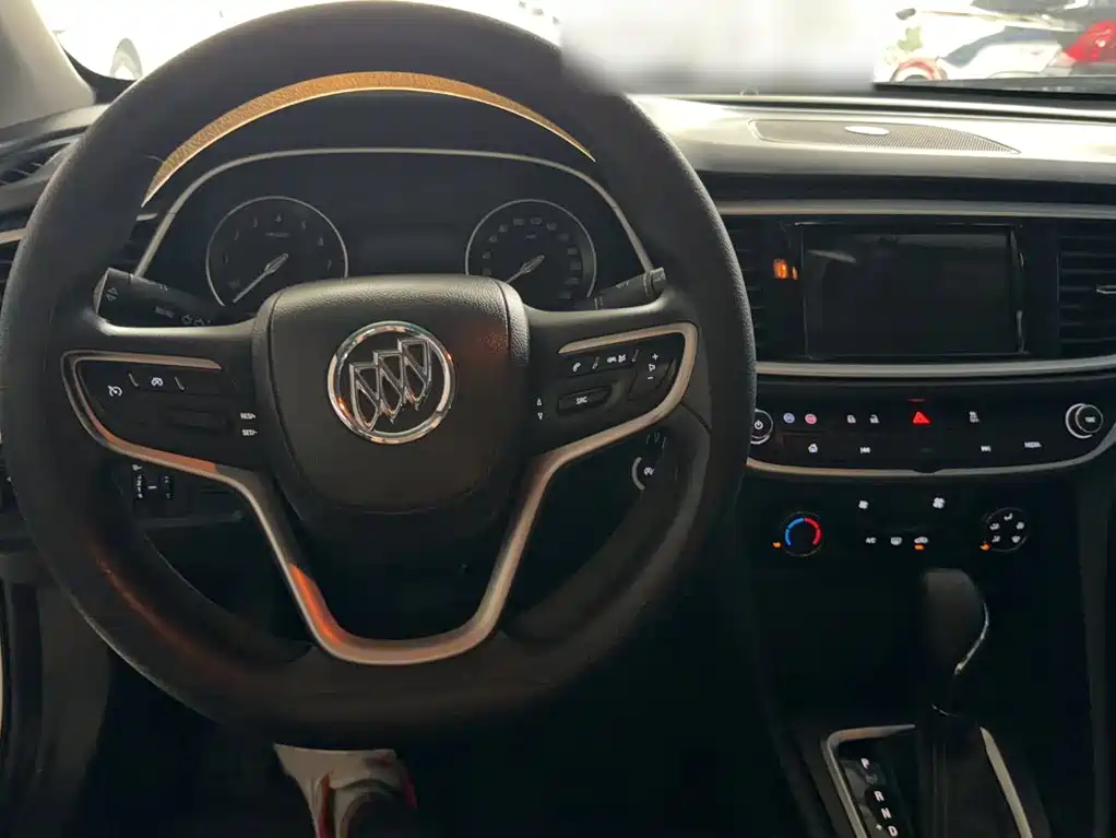Buick Excelle — миниатюра 10