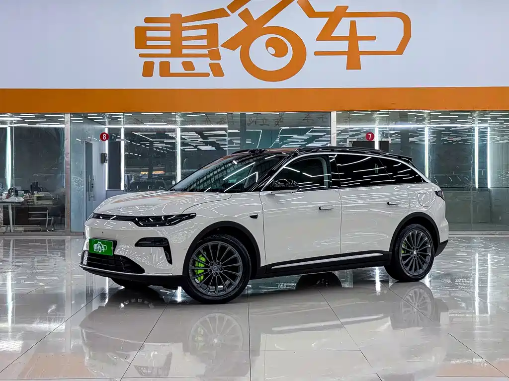 Leapmotor C11