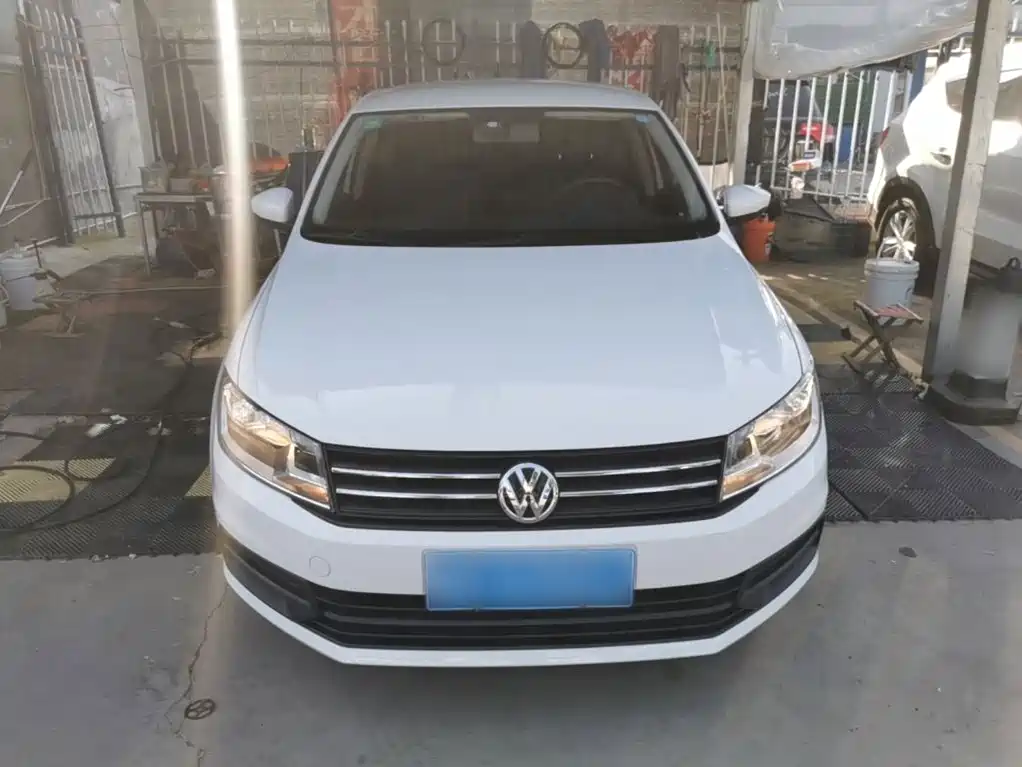 Volkswagen Santana — миниатюра 3