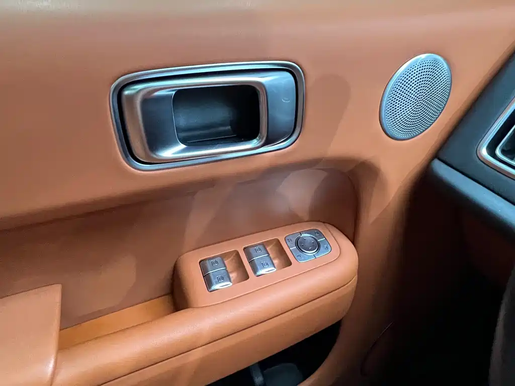Li Auto Li L8 — миниатюра 14