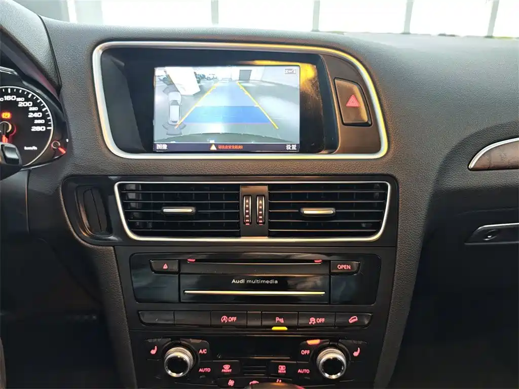 Audi Q5 — миниатюра 11