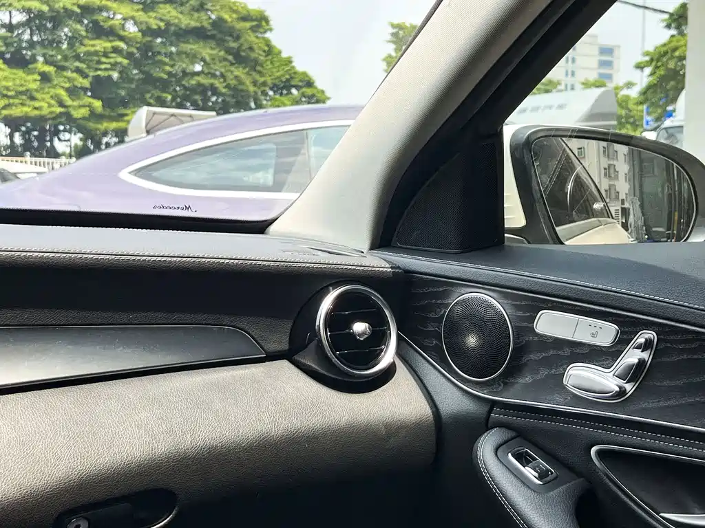 Mercedes-Benz C-Class — миниатюра 14