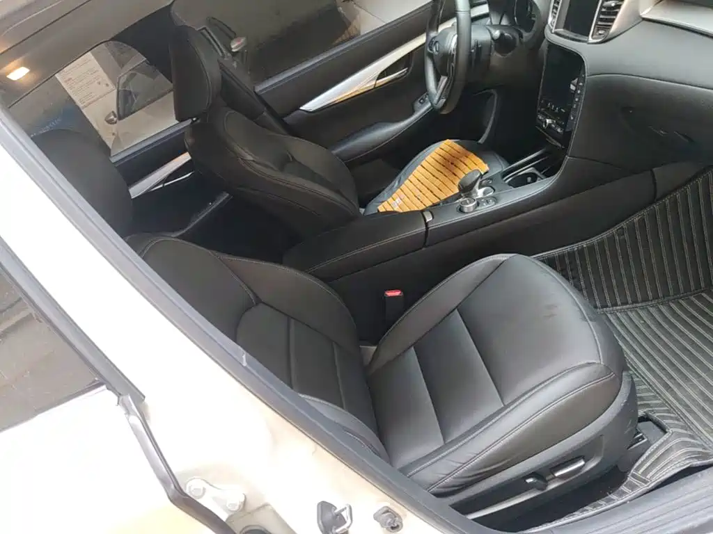 Infiniti QX50 — миниатюра 25