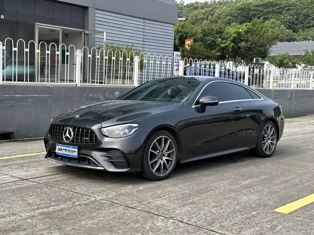 Mercedes-Benz E-Class (Import) — миниатюра 3