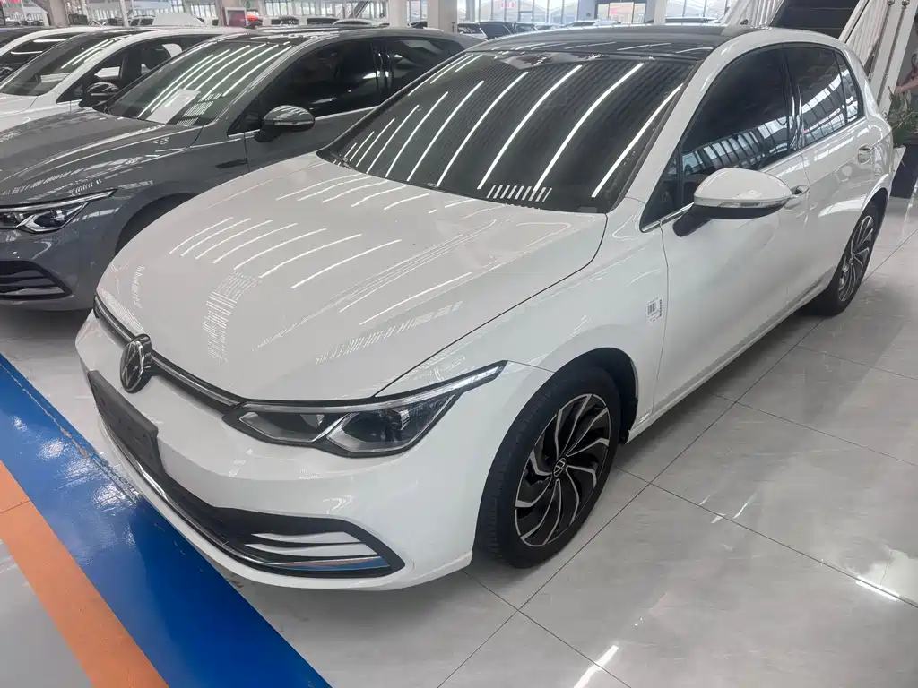 Купить Volkswagen Golf