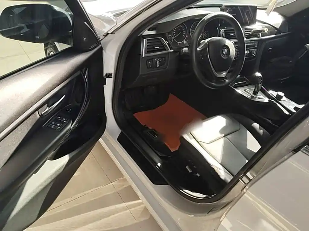 BMW 3 Series — миниатюра 16