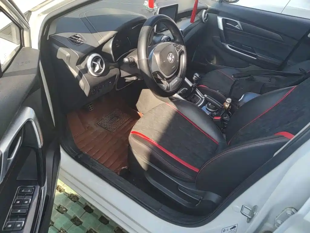 BAIC Senova D50 — миниатюра 21