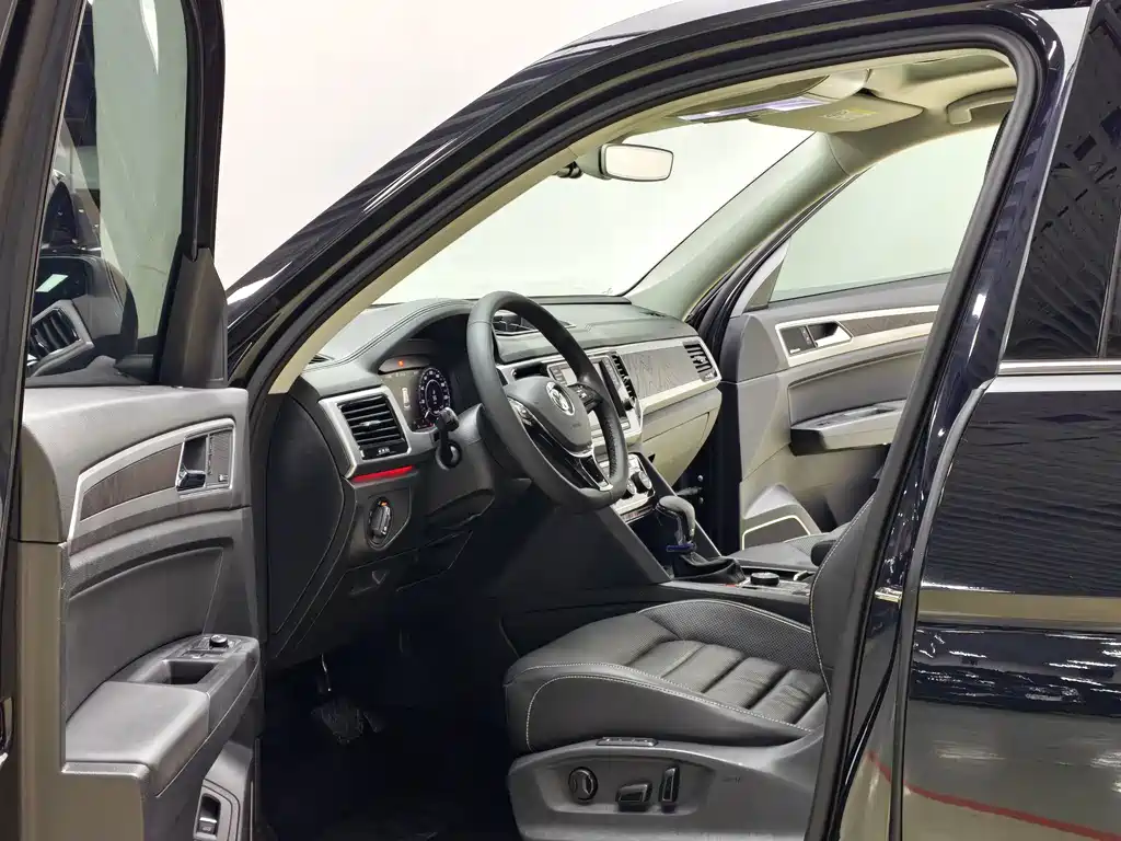 Volkswagen Teramont — миниатюра 8