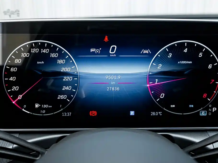 Mercedes-Benz C-Class — миниатюра 13