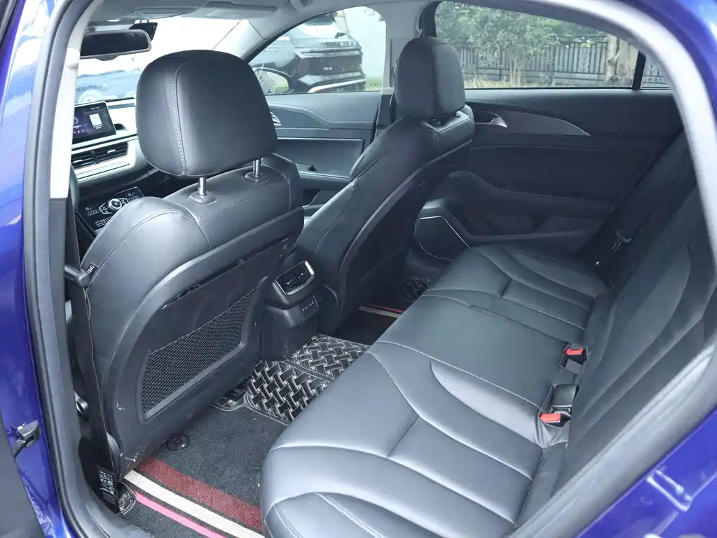 Hongqi Hongqi H5 — миниатюра 14