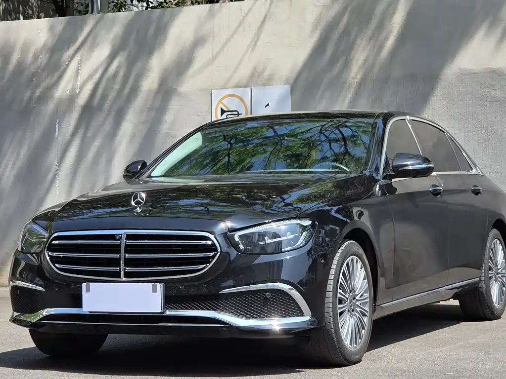 Mercedes-Benz E-Class 2023