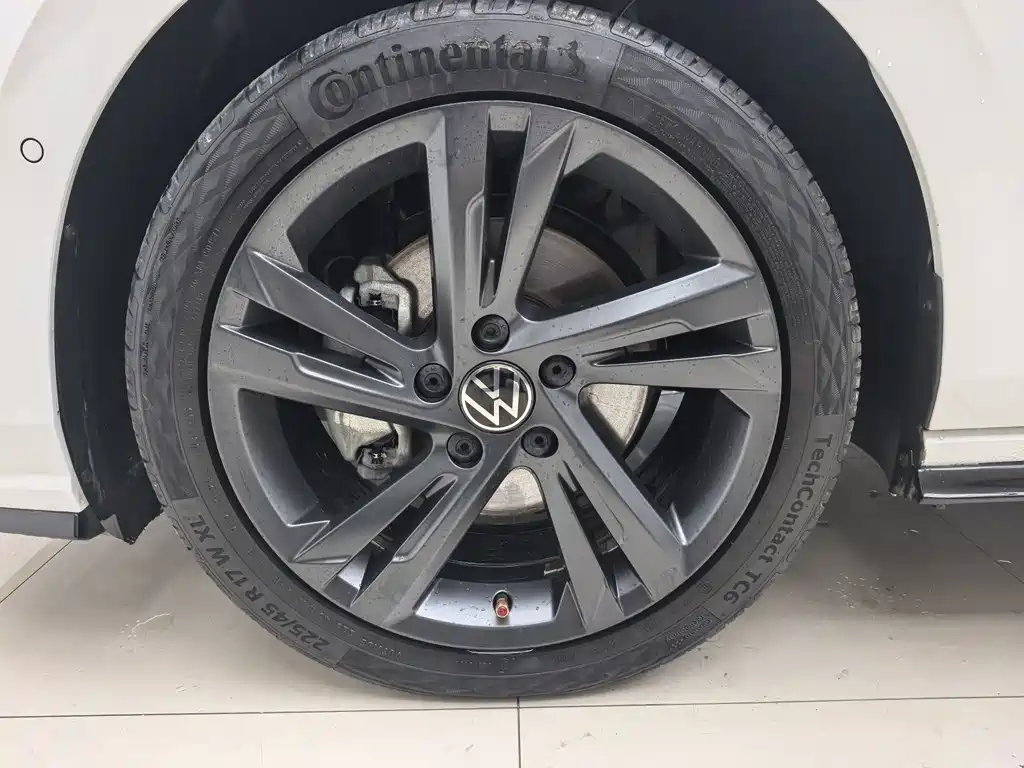 Volkswagen Golf — миниатюра 18