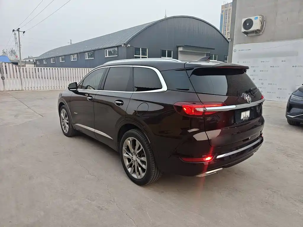 Buick Enclave — миниатюра 11