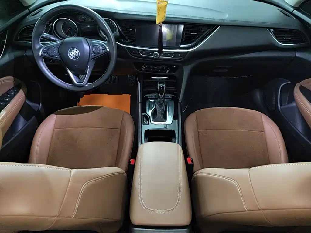 Buick Regal — миниатюра 10