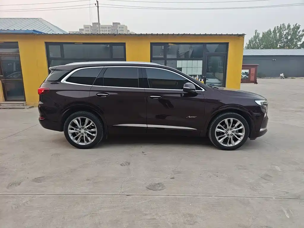 Buick Enclave — миниатюра 8