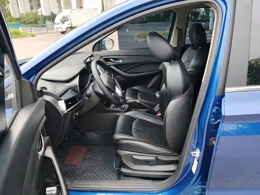 Baojun 360 — миниатюра 11