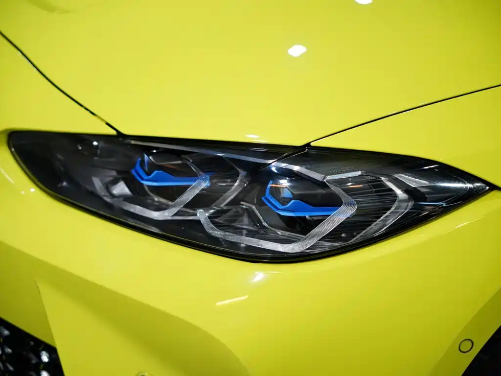 BMW M4 — миниатюра 51