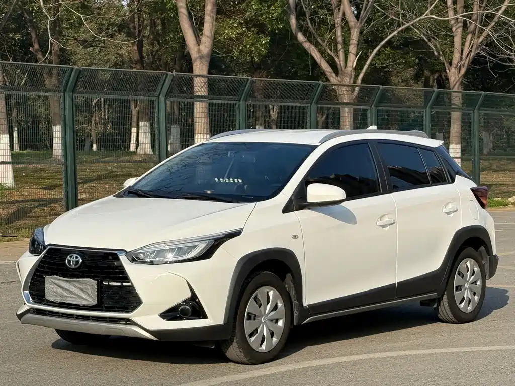 Toyota Yaris L