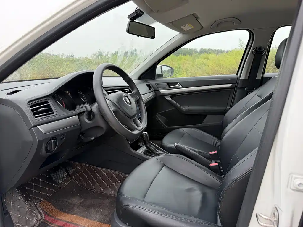 Volkswagen Lavida — миниатюра 4