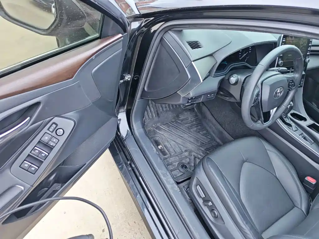 Toyota Avalon — миниатюра 16