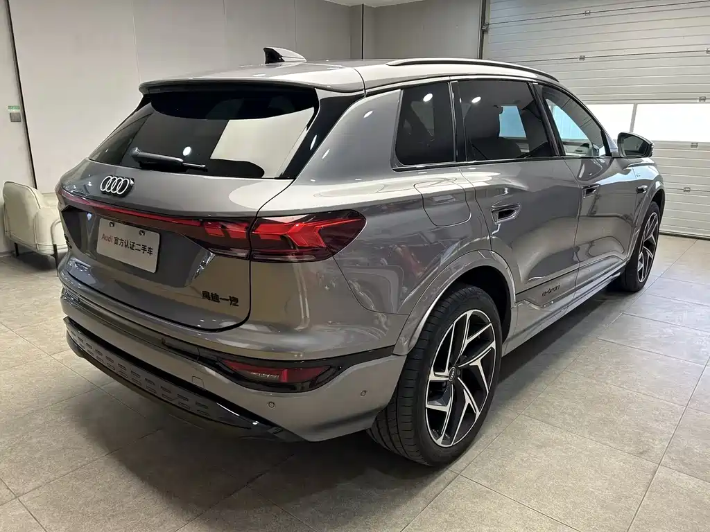 Audi Q6L e-tron — миниатюра 3