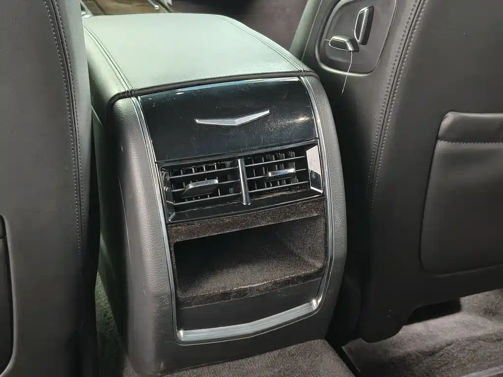 Cadillac CT6 — миниатюра 14