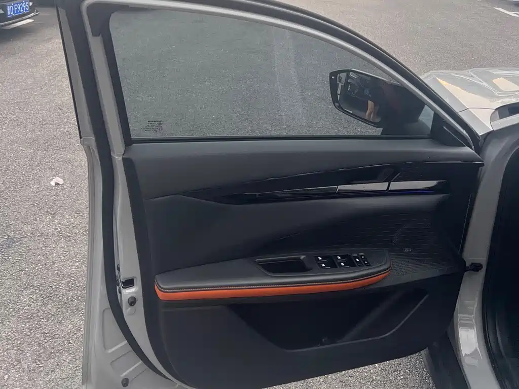 Changan UNI-V 1.5T 500Bar Premium Type, фото 8