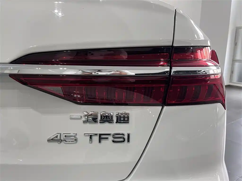 Audi A6L — миниатюра 15