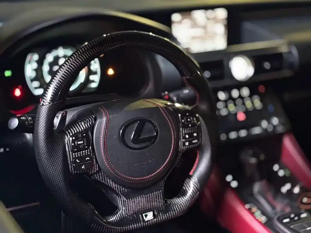Lexus RC — миниатюра 5