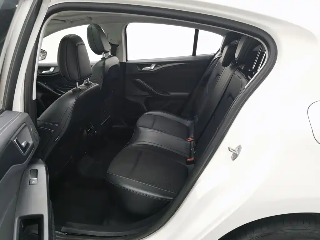 Ford Focus — миниатюра 15