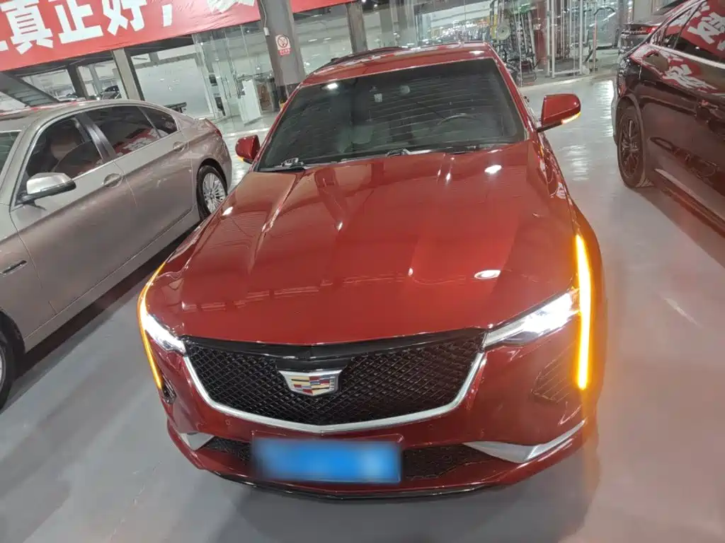 Cadillac CT4 2020 28T Fashion