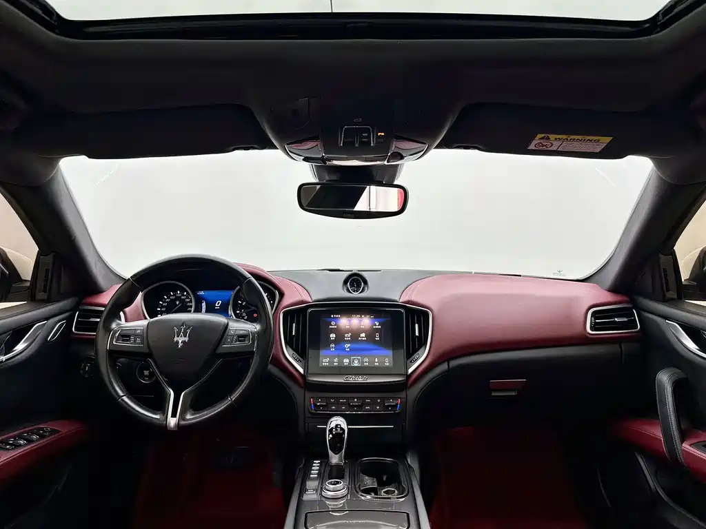 Maserati Ghibli — миниатюра 6