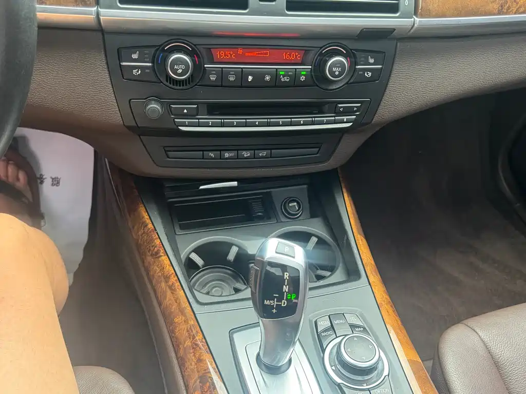 BMW X5 (Import) — миниатюра 14