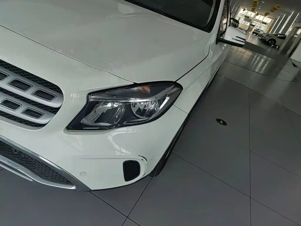Mercedes-Benz GLA — миниатюра 24