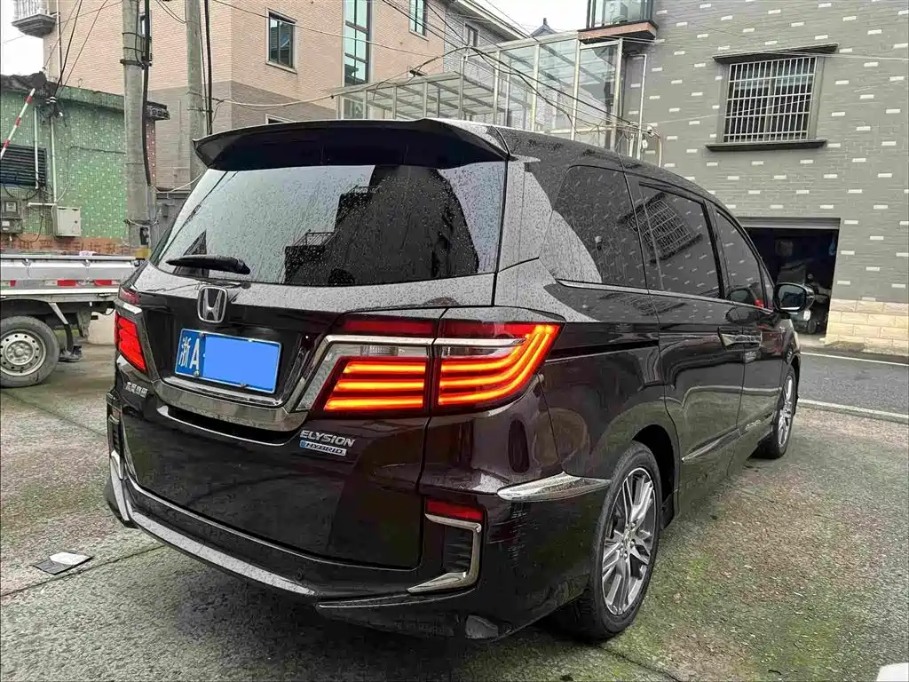 Honda Elysion — миниатюра 4