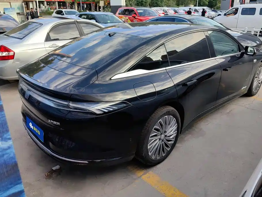 Buick Electra L7 — миниатюра 3