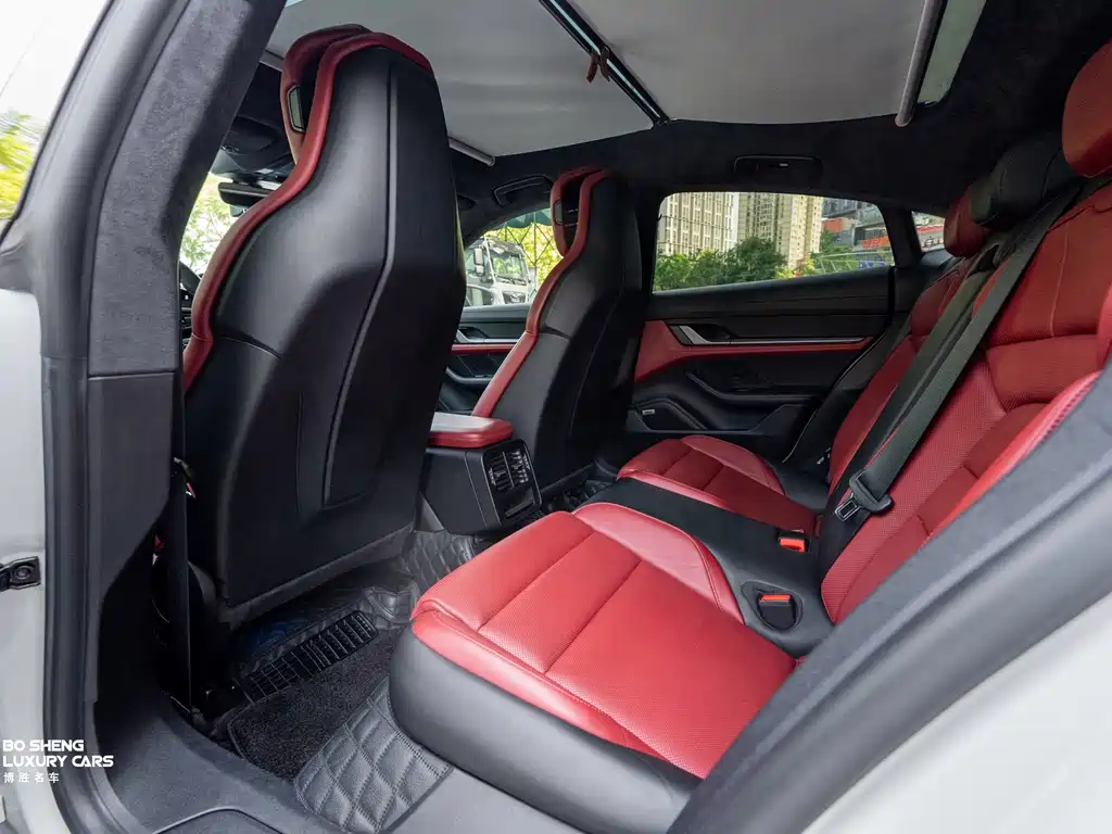 Porsche Taycan — миниатюра 11