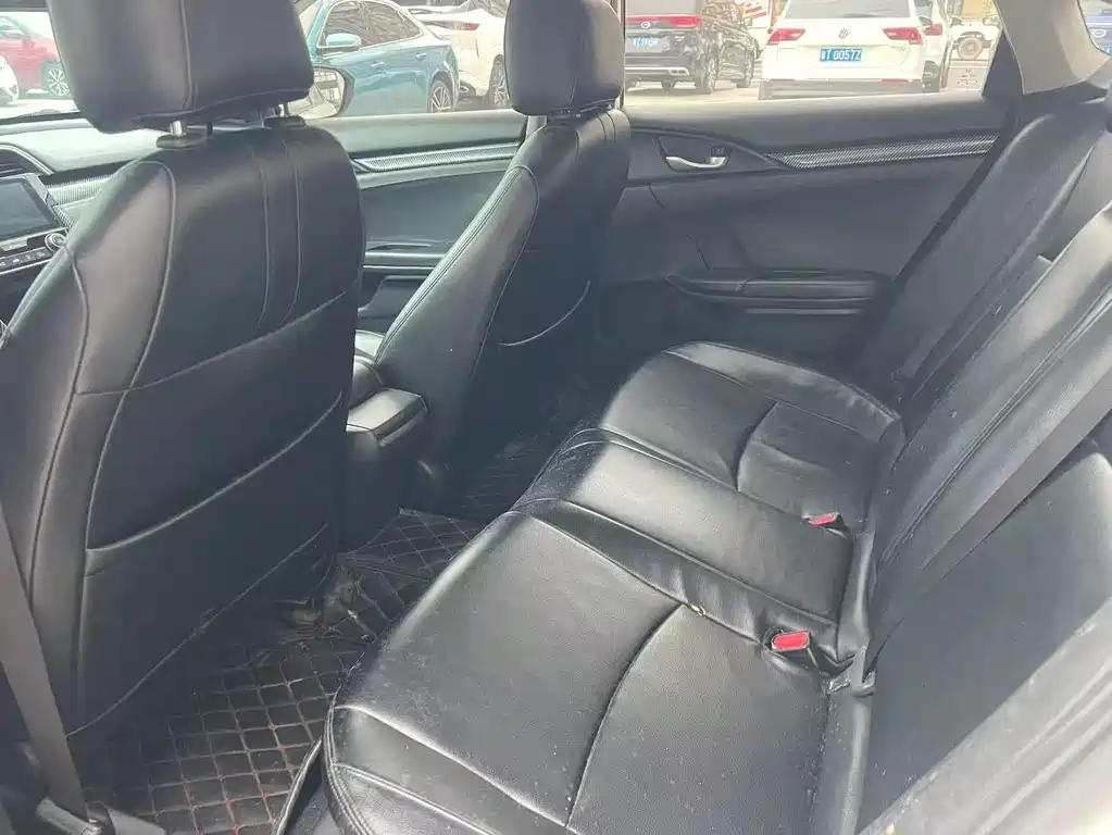 Honda Civic 2019 220TURBO CVT V