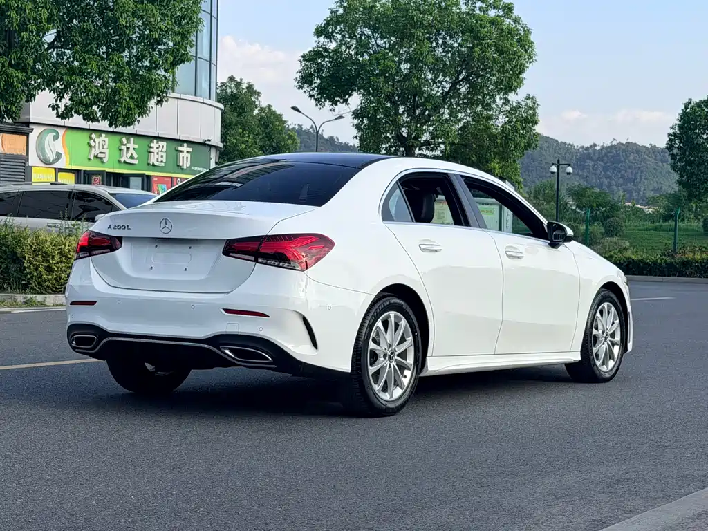 Mercedes-Benz A-Class — миниатюра 4