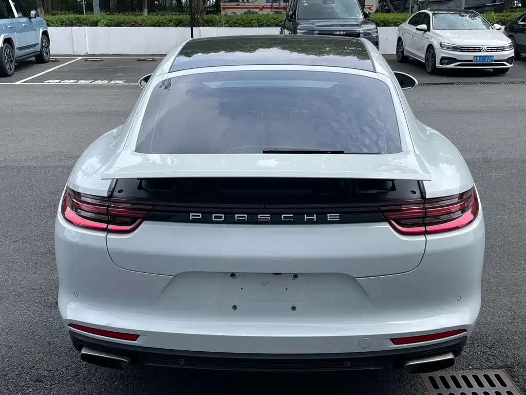 Porsche Panamera — миниатюра 21