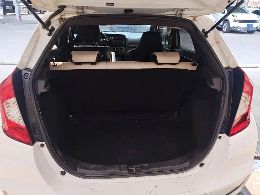 Honda Fit — миниатюра 19