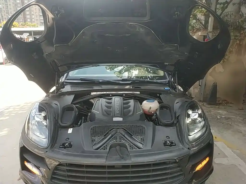 Porsche Macan — миниатюра 20