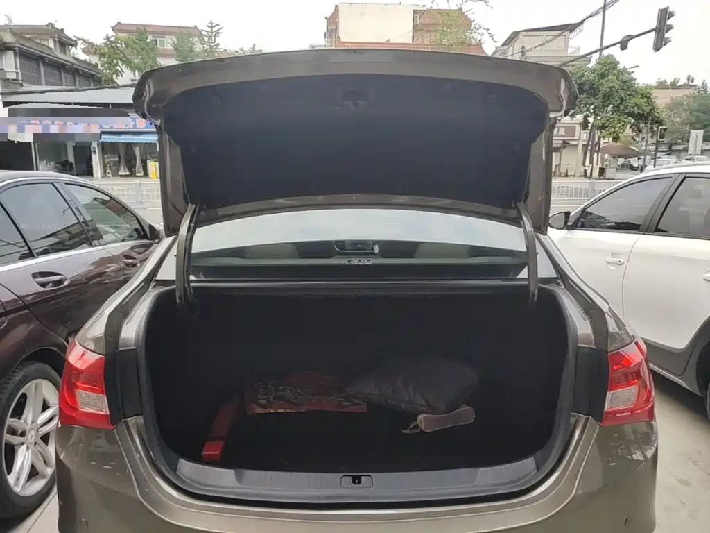 Buick Excelle — миниатюра 19