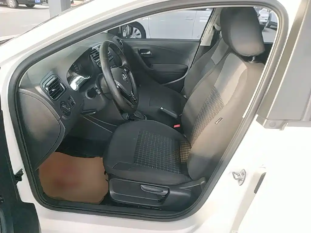Volkswagen Polo — миниатюра 15